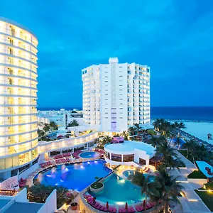 Resort Krystal Grand Cancún